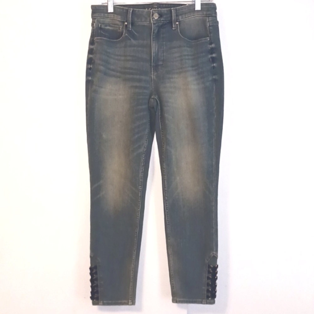 WHBM "The Sculpt" High Rise Skinny Crop Jeans in Size 8R  (NWT)
